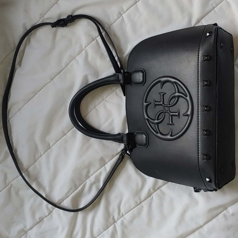 Black Guess Faux leather Hand/Shoulder Bag